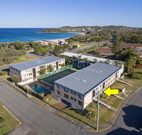2 'The Dunes' 38 Marine Drive - pool tennis court and so close to the beach - Accommodation Burleigh