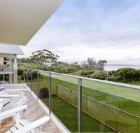 2 'The Helm' 22 Voyager Cl - Stunning waterfront unit with Air Conditioning - Accommodation Burleigh