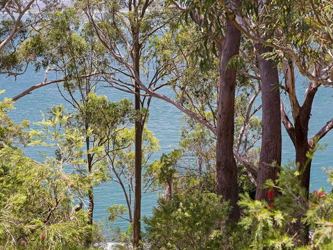 2 'Westpoint', 2 Thurlow Avenue - Ground Floor, Linen Supplied, Views - Accommodation Burleigh 2