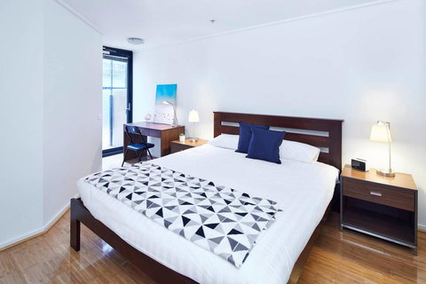 2 Bed/2 Bath Apartment, Amazing Location! - Accommodation Burleigh 2