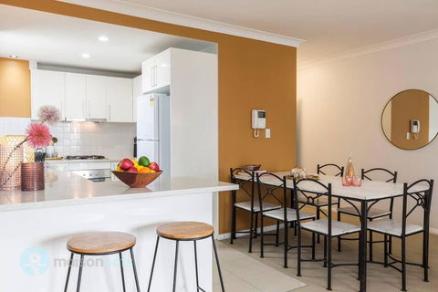 2 Bedroom 2 Bathroom Apt With Balcony And Parking - Accommodation Burleigh 2