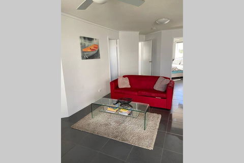 2 Bedroom Apartment Close To Mooloolaba Beach - Accommodation Burleigh 0