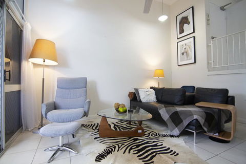 2 Bedroom Close To CBD - Accommodation Burleigh 3