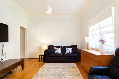 2 Bedroom Garden Apartment By Bondi Beach - Accommodation Burleigh 0