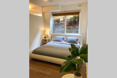 2 Bedroom, SHORT Walk To CBD,BEACH And DARBY ST - Accommodation Burleigh 1