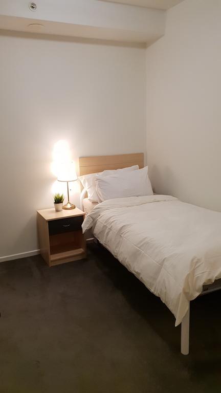 2 Bedrooms CBD FREE Tram Apartment (Melb Central, China Town, Queen Victoria Market, Melbourne University, RMIT, Etc) - Accommodation Burleigh 3