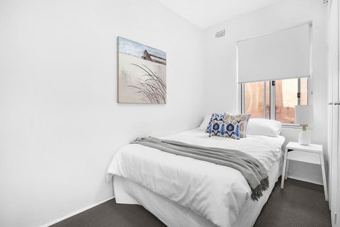 2 South Pacific - Accommodation Burleigh 2