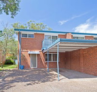 2/10 Catalina Close - Walk to Shoal Bay Beach - Accommodation Burleigh