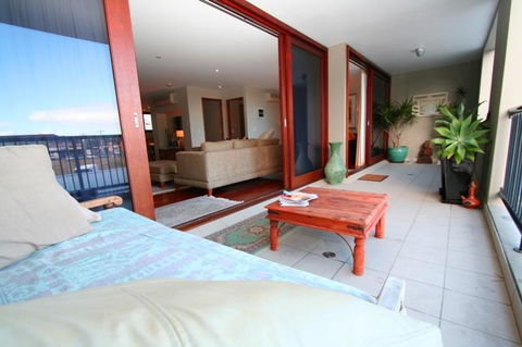 2/21-25 Fletcher Street - Casablanca At Bogarts - Accommodation Burleigh 2
