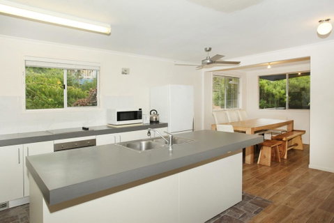 20 Scrub Road, Coolum Beach - Pet Friendly, Linen Included - Accommodation Burleigh 1