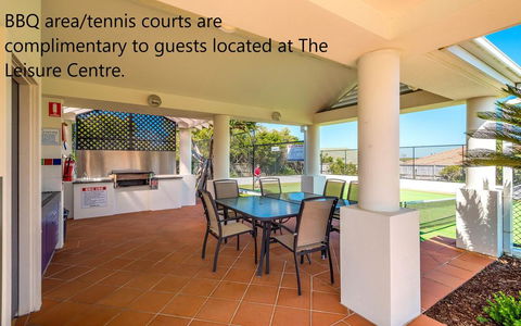 21 Melaleuca Drive - Accommodation Burleigh 3