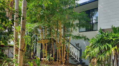 27 Bomburra Court - Rainbow Beach, Spacious, Comfortable, Large Deck, Private - Accommodation Burleigh 0