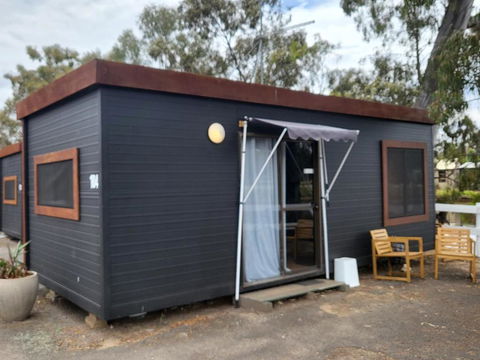 C And C Backpack - Accommodation Burleigh 0