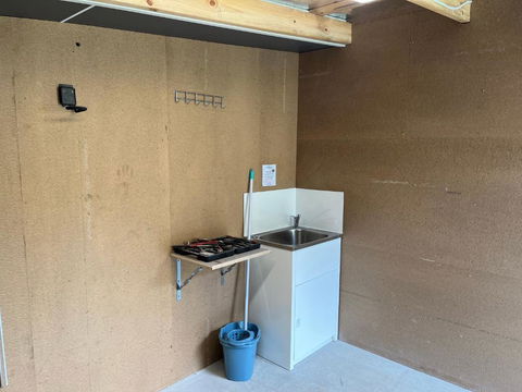 Derby Digs Cabin - Accommodation Burleigh 4