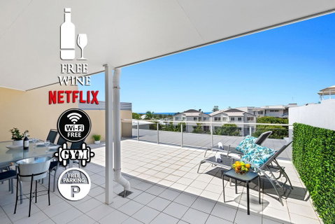 2BR Coolum Beach , Rooftop Terrace, Spa, Tennis, Pool - Accommodation Burleigh 0