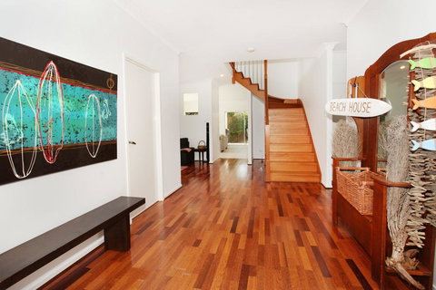 3 Bauhinia Crescent Marcoola - PET FRIENDLY, LINEN SUPPLIED, 500 BOND - Accommodation Burleigh 2