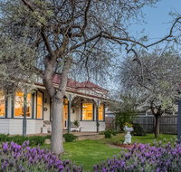 3 Genesta St Cowes - Federation Home - Accommodation Burleigh