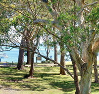 32 'Bay Parklands' 2 Gowrie Avenue - fantastic unit with air conditioning pool tennis court  spa - Accommodation Burleigh