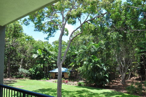 32/15 Rainbow Shores - Unit Overlooking Bushland With Shared Swimming Pool, Spa And Tennis Court - Accommodation Burleigh 1