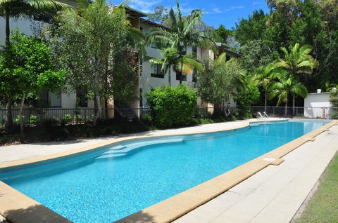 32/15 Rainbow Shores - Unit Overlooking Bushland With Shared Swimming Pool, Spa And Tennis Court - Accommodation Burleigh 3