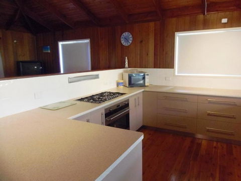 33 Cooloola Drive - Rainbow Beach, Walk To The Beach, Pet Friendly - Accommodation Burleigh 1