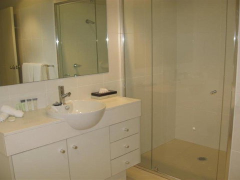 349 'Oaks Pacific Blue' 265 Sandy Point Road - Fantastic Pool - Accommodation Burleigh 1