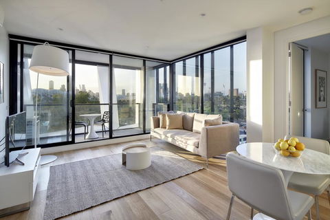 381 Cremorne - Accommodation Burleigh 0