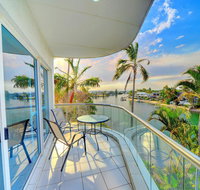 3br Broadbeach Lakefront Apartment - Accommodation Burleigh