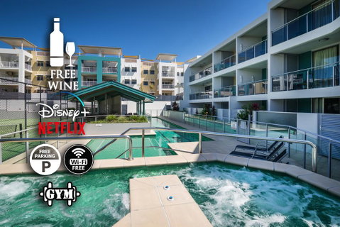 3BR Coolum Beach Escape , Courtyard, Pool, Spa, Tennis - Accommodation Burleigh 0