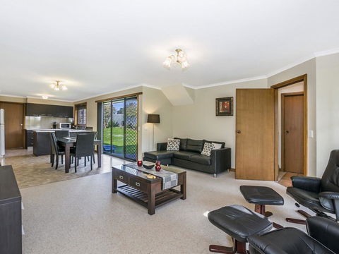 45 On REGENT - Accommodation Burleigh 0