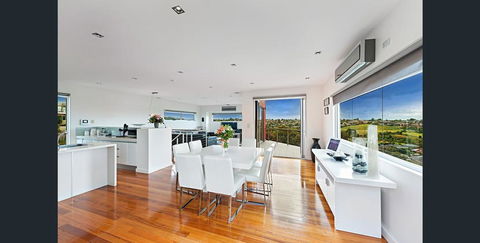 5 Star Gowanbrae Views - Accommodation Burleigh 3