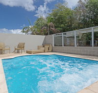 516 'Oaks Pacific Blue' 265 Sandy Point Road- private pool aircon WIFI - Accommodation Burleigh