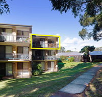 54 'Bay Parklands' 2 Gowrie Avenue - air con pool tennis courtchild friendly - Accommodation Burleigh