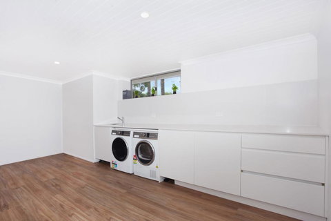 6 Banksia Crescent Marcoola - NEW LISTING - Accommodation Burleigh 0