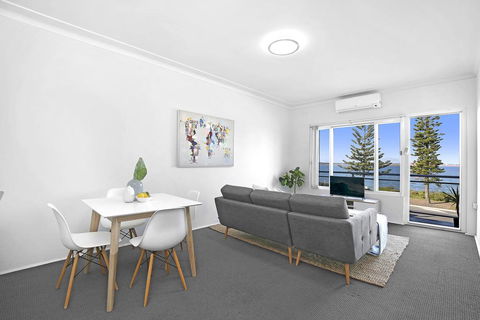 6 South Pacific Apartments - Accommodation Burleigh 1