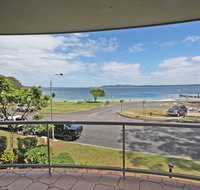 7 'Florentine' 11 Columbia Close - air conditioned unit with fantastic views of Little Beach - Accommodation Burleigh