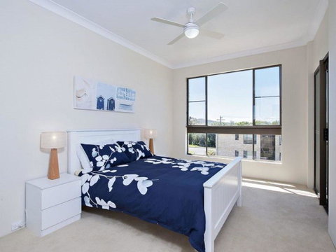 7 The Dunes @ Fingal Bay - Accommodation Burleigh 1