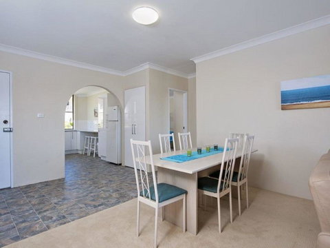 7 The Dunes @ Fingal Bay - Accommodation Burleigh 2