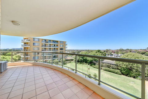 810 At The Plaza - Accommodation Burleigh 1