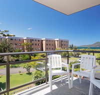 9 'Commodore' 6 Intrepid Close - SO CLOSE TO THE WATERS EDGE - Accommodation Burleigh