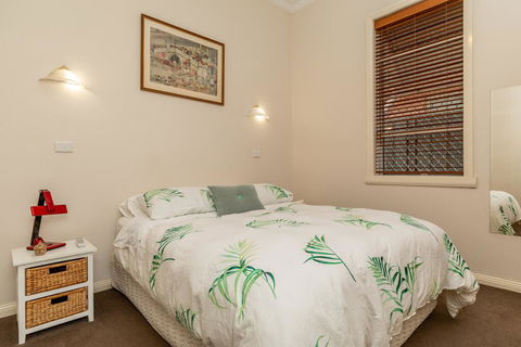 94Best Apartments - Accommodation Burleigh 1