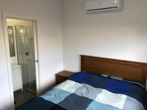 A Brand New Private Townhouse - Accommodation Burleigh 2