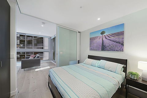 A Bright & Modern CBD Apt Next To Southern Cross - Accommodation Burleigh 1