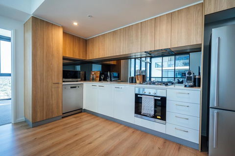 A Cut Above The West - Pool - Rooftop Bar - Gym - Wifi - Accommodation Burleigh 2