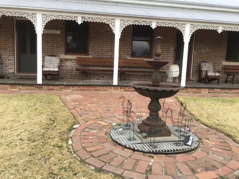 A Homestead On Market - Accommodation Burleigh 1