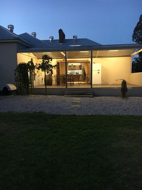 A Homestead On Market - Accommodation Burleigh 3