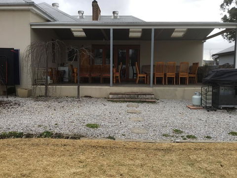 A Homestead On Market - Accommodation Burleigh 2