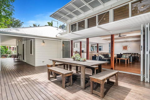 A PERFECT STAY - Cavvanbah Seaside Cottage - Accommodation Burleigh 1