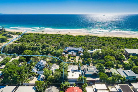 A PERFECT STAY - Cavvanbah Seaside Cottage - Accommodation Burleigh 0