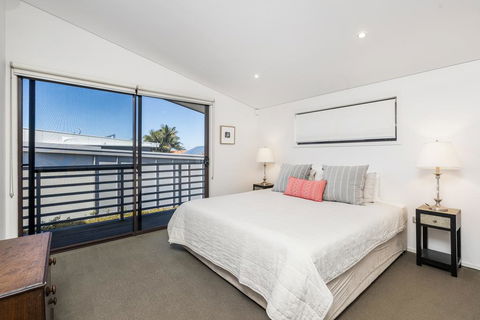 A PERFECT STAY - Sandy Feet - Accommodation Burleigh 3